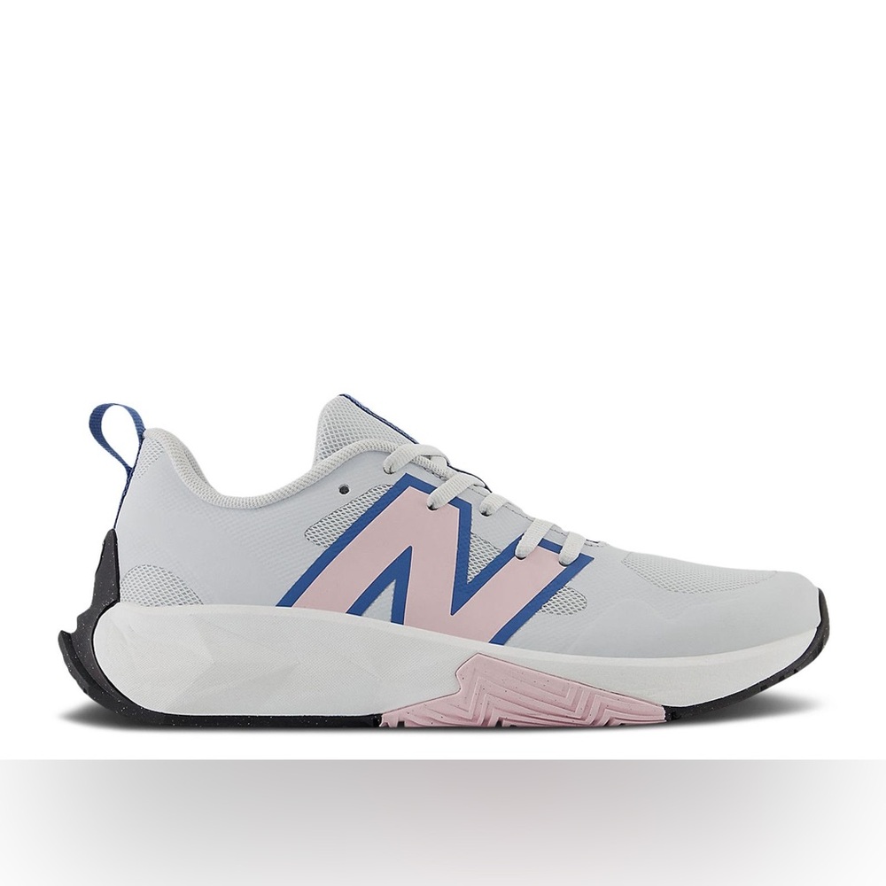 New Balance kids‎ Gray and Pink Athletic Shoes Zise 6 new